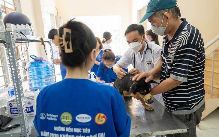 Long An đẩy lùi bệnh dại với chương trình “Tiêm phòng dại vì cộng đồng”