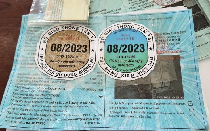 Sử dụng tem đăng kiểm giả có thể bị phạt tù