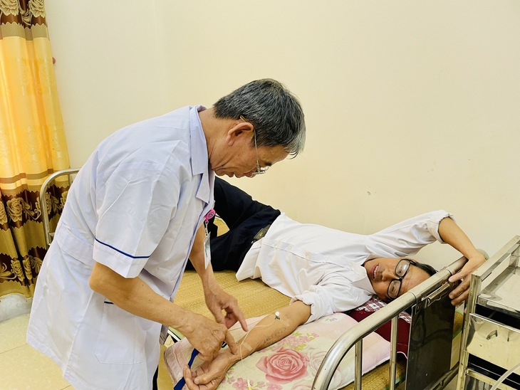 Chỉ thị của Ban Bí thư về nâng cao chất lượng hoạt động của y tế cơ sở trong tình hình mới - Ảnh 1. Chỉ thị của Ban Bí thư về nâng cao chất lượng hoạt động của y tế cơ sở trong tình hình mới - Ảnh 1.