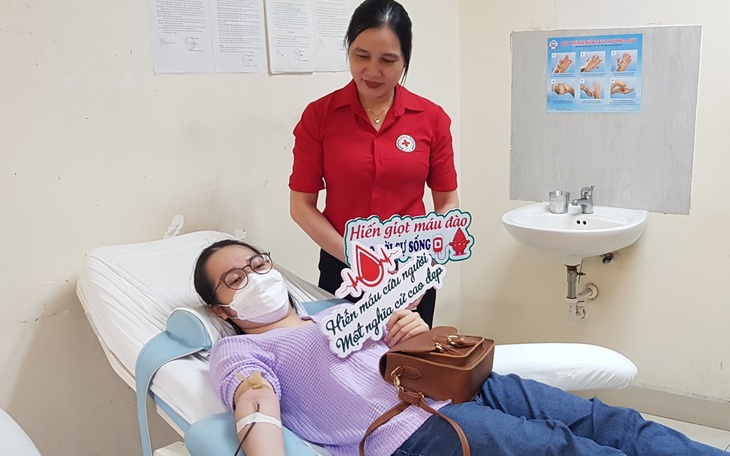 Chuyện về người phụ nữ có tuổi đời ít hơn số lần tình nguyện hiến máu cứu người