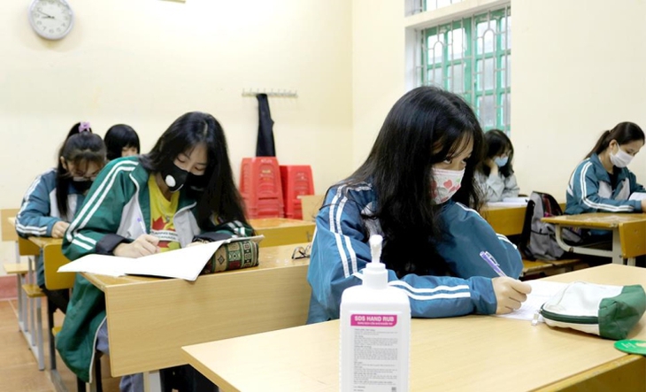 "Căng não" chọn nguyện vọng vào lớp 10 để tránh trượt oan - Ảnh 2. "Căng não" chọn nguyện vọng vào lớp 10 để tránh trượt oan - Ảnh 2.