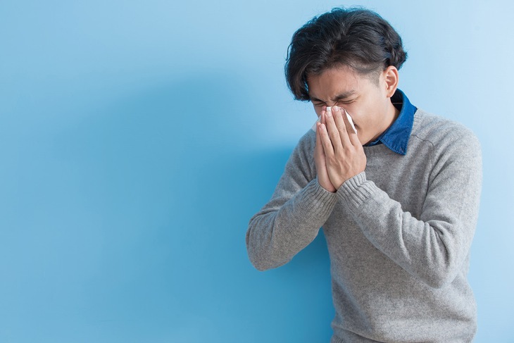 Nhiễm trùng đường hô hấp tuy không quá nguy hiểm nhưng dễ mắc và hay tái phát nhất là khi thời tiết giao mùa, những người cao tuổi, trẻ em, người nhiều bệnh nền dễ mắc hơn. Ảnh minh họa