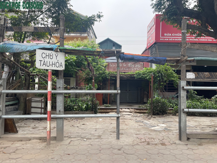 Hà Nội: Ẩn hoạ từ những đường ngang dân sinh cắt đường - Ảnh 4.