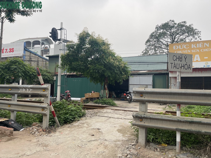 Hà Nội: Ẩn hoạ từ những đường ngang dân sinh cắt đường - Ảnh 8.
