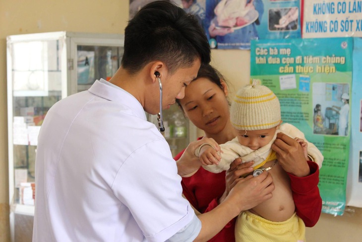 Những thông tin về bảo hiểm y tế trẻ em dưới 6 tuổi cha mẹ cần biết - Ảnh 1.