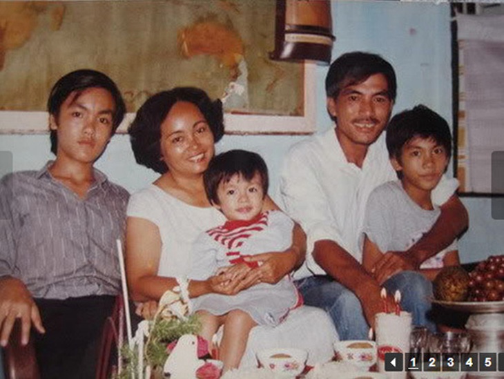 Thân thế mẹ ruột kín tiếng của Tăng Thanh Hà: Từng là ca sĩ opera, gặp biến cố lớn phải bán nhà ra đường mưu sinh - Ảnh 3. Thân thế mẹ ruột kín tiếng của Tăng Thanh Hà: Từng là ca sĩ opera, gặp biến cố lớn phải bán nhà ra đường mưu sinh - Ảnh 3.