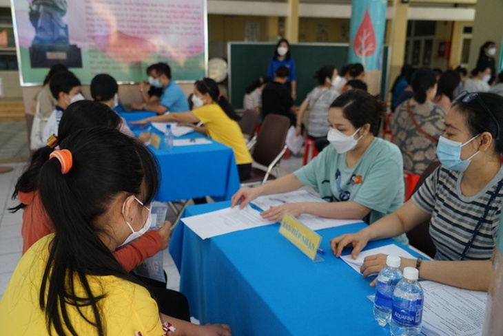10 bệnh viện của 4 tỉnh thành phía Nam sẽ đánh giá hiệu quả tiêm vaccine ở Việt Nam - Ảnh 1. 10 bệnh viện của 4 tỉnh thành phía Nam sẽ đánh giá hiệu quả tiêm vaccine ở Việt Nam - Ảnh 1.