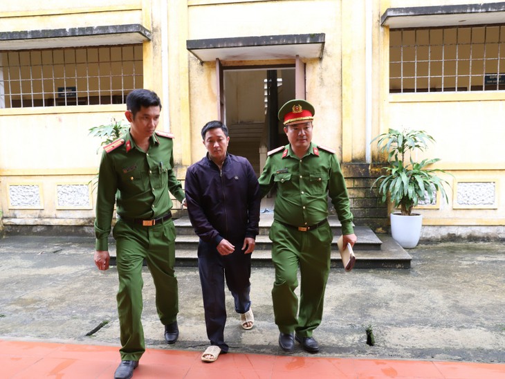 Người đàn ông bị chém nhiều nhát khi đang ngủ trong nhà - Ảnh 1. Người đàn ông bị chém nhiều nhát khi đang ngủ trong nhà - Ảnh 1.