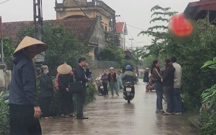 Điều tra vụ án mạng cụ bà ngoài 80 tuổi tử vong, chồng nguy kịch