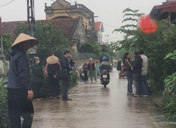 Điều tra vụ án mạng cụ bà ngoài 80 tuổi tử vong, chồng nguy kịch - Ảnh 1. Điều tra vụ án mạng cụ bà ngoài 80 tuổi tử vong, chồng nguy kịch - Ảnh 1.