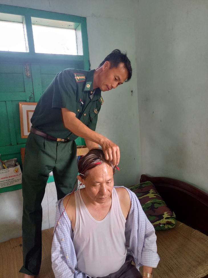 Người bác sĩ lặng chốn biên cương - Ảnh 4.