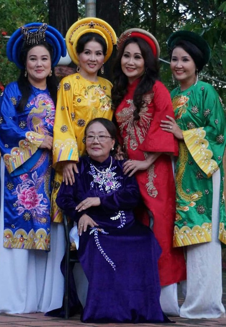 Thanh Hằng - Nghệ sĩ cải lương đình đám một thời, U70 giờ ra sao? - Ảnh 2.