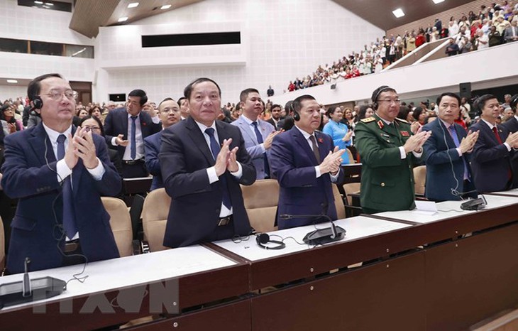 Chủ tịch Quốc hội phát biểu tại Phiên họp đặc biệt của Quốc hội Cuba - Ảnh 18. Chủ tịch Quốc hội phát biểu tại Phiên họp đặc biệt của Quốc hội Cuba - Ảnh 18.