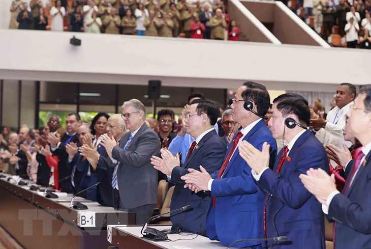 Chủ tịch Quốc hội phát biểu tại Phiên họp đặc biệt của Quốc hội Cuba - Ảnh 8. Chủ tịch Quốc hội phát biểu tại Phiên họp đặc biệt của Quốc hội Cuba - Ảnh 8.