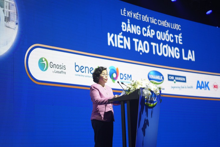 Vinamilk hợp tác với 6 tập đoàn dinh dưỡng hàng đầu thế giới tiến gần tới chuẩn vàng sữa mẹ - Ảnh 1.