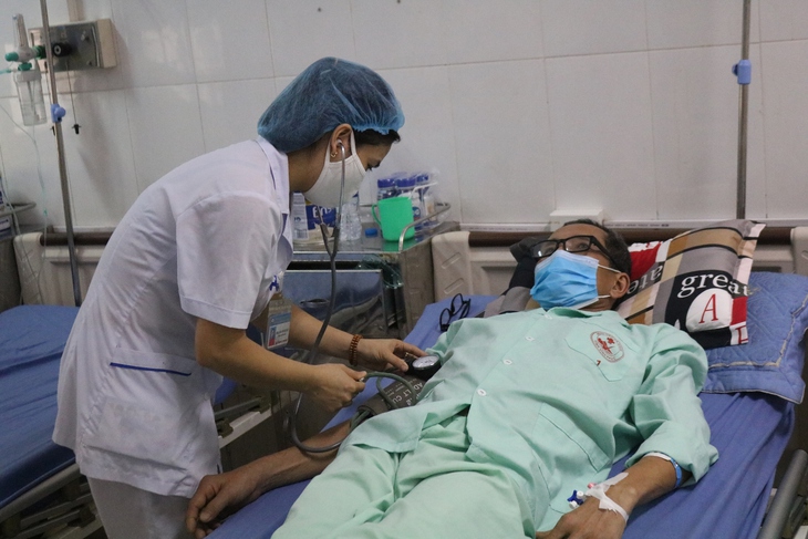 Người bệnh được quỹ BHYT chi trả cao nhất gần 4,7 tỷ đồng để điều trị bệnh gì? - Ảnh 2. Người bệnh được quỹ BHYT chi trả cao nhất gần 4,7 tỷ đồng để điều trị bệnh gì? - Ảnh 2.