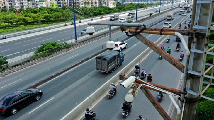 Từ nay, TP.HCM đẩy mạnh phạt 'nguội' qua hình ảnh để hạn chế vi phạm, tai nạn giao thông - Ảnh 1.