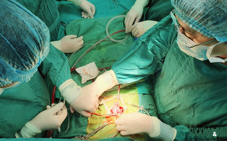 Bệnh viện Sản Nhi Nghệ An: Cứu sống em bé 20 ngày tuổi mắc hàng loạt dị tật bẩm sinh