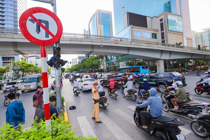 Hà Nội phân luồng giao thông dịp nghỉ lễ - Ảnh 1.