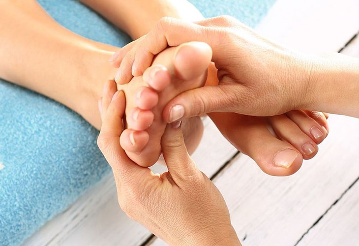 Nhận biết nguyên nhân và đề phòng suy giãn tĩnh mạch chân - Ảnh 4.
