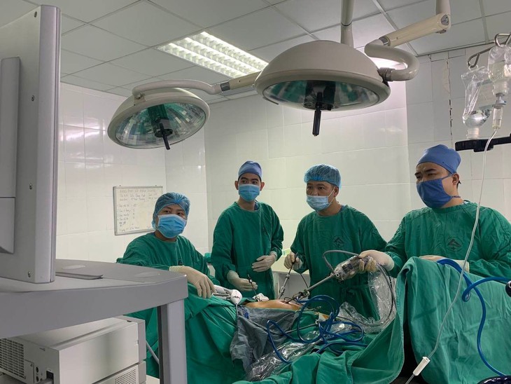 Bệnh nhân mắc U lympho không Hodgkin giai đoạn IVE được điều trị ổn định bằng phương pháp điều trị đích - Ảnh 1. Bệnh nhân mắc U lympho không Hodgkin giai đoạn IVE được điều trị ổn định bằng phương pháp điều trị đích - Ảnh 1.
