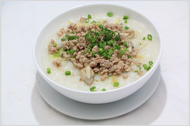 Những món ăn người đau dạ dày nên ăn và nên tránh - Ảnh 1.