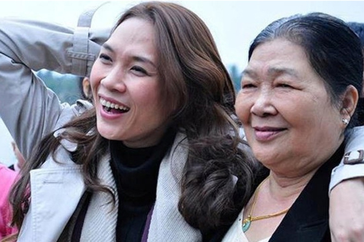 Mẹ ruột Mỹ Tâm: Hoa khôi đất Quảng một thời, nuôi dạy con cái thành đạt khiến nhiều người ngưỡng mộ - Ảnh 3. Mẹ ruột Mỹ Tâm: Hoa khôi đất Quảng một thời, nuôi dạy con cái thành đạt khiến nhiều người ngưỡng mộ - Ảnh 3.