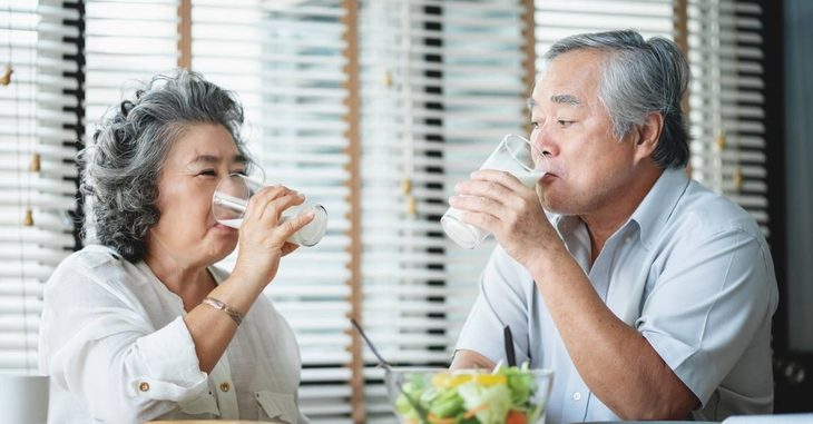 Cải thiện tình trạng biếng ăn ở người cao tuổi - Ảnh 3.