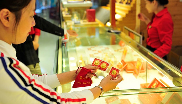 Giá vàng hôm nay (ngày 27/4): Biến động trái chiều - Ảnh 1. Giá vàng hôm nay (ngày 27/4): Biến động trái chiều - Ảnh 1.