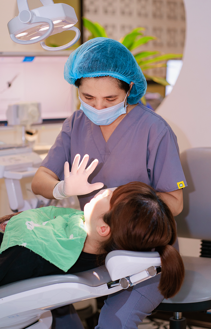 Bác sĩ bỏ tiền túi 200 triệu niềng răng cho khách hàng: "Tôi thu về nhiều bài học giá trị" - Ảnh 3.