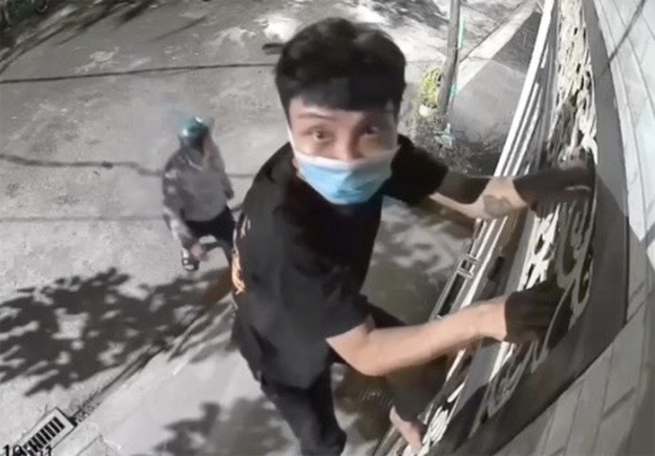 Công an Hà Nội hiến kế để người dân tránh được trộm cắp trong dịp lễ 30/4-1/5 - Ảnh 1.