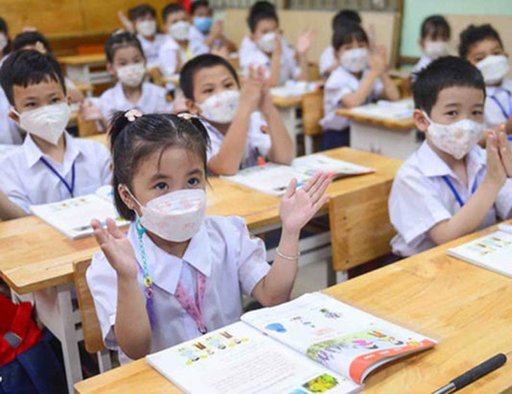 Trường học thực hiện nghiêm các biện pháp phòng, chống dịch COVID-19 sau nghỉ lễ - Ảnh 2. Trường học thực hiện nghiêm các biện pháp phòng, chống dịch COVID-19 sau nghỉ lễ - Ảnh 2.