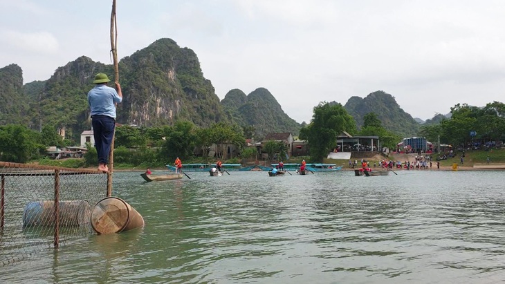 Đặc sắc hội thi cá trắm ở miền Di sản thiên nhiên Thế giới - Ảnh 4.