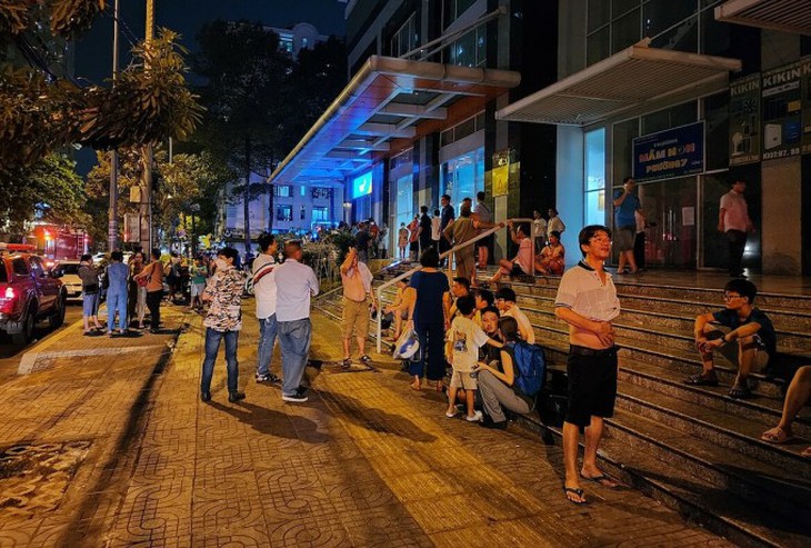Cháy căn hộ toà nhà 30 tầng ở Sài Gòn - Ảnh 4.
