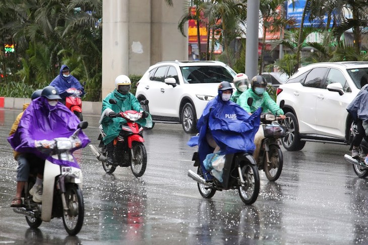 Thời tiết hôm nay 29/4: Bắc Bộ mưa to đến rất to ngày đầu nghỉ lễ - Ảnh 1. Thời tiết hôm nay 29/4: Bắc Bộ mưa to đến rất to ngày đầu nghỉ lễ - Ảnh 1.