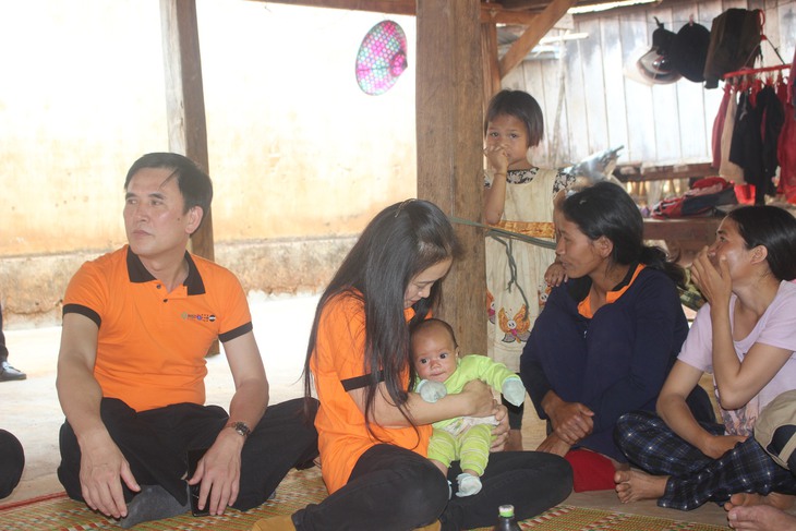 Giúp người mẹ ở vùng sâu Gia Lai sinh đẻ an toàn - Ảnh 1.