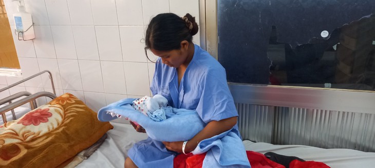 Giúp người mẹ ở vùng sâu Gia Lai sinh đẻ an toàn - Ảnh 4.