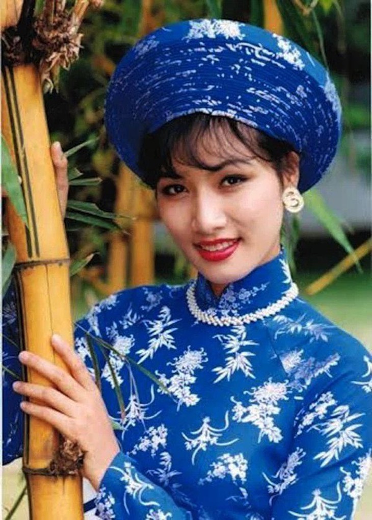 Điều ít biết về người đẹp tài sắc nức tiếng Hà thành thập niên 90 từng làm tiếp viên hàng không - Ảnh 6.
