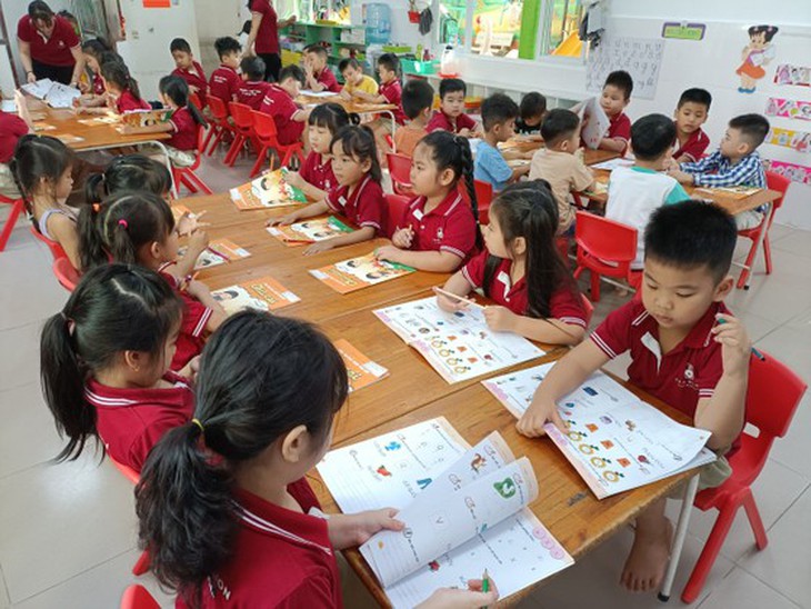 Chi tiết lịch tuyển sinh vào lớp 1, lớp 6, lớp 10 tại TP. Hồ Chí Minh - Ảnh 2. Chi tiết lịch tuyển sinh vào lớp 1, lớp 6, lớp 10 tại TP. Hồ Chí Minh - Ảnh 2.