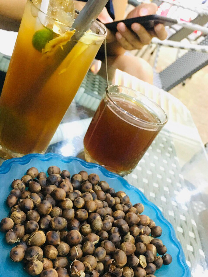 Trà cúc Hải Phòng, thức uống ngon và lạ! - Ảnh 1.