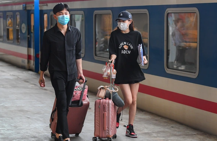 Tin vui giúp người dân đi du lịch hè 2023 tiết kiệm tiền bạc - Ảnh 1.