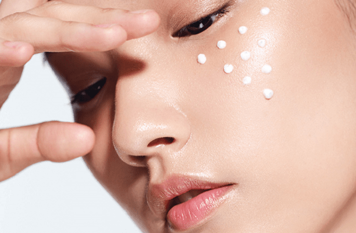 Những quy tắc chăm sóc da hằng ngày để có làn da căng mọng - Ảnh 1.