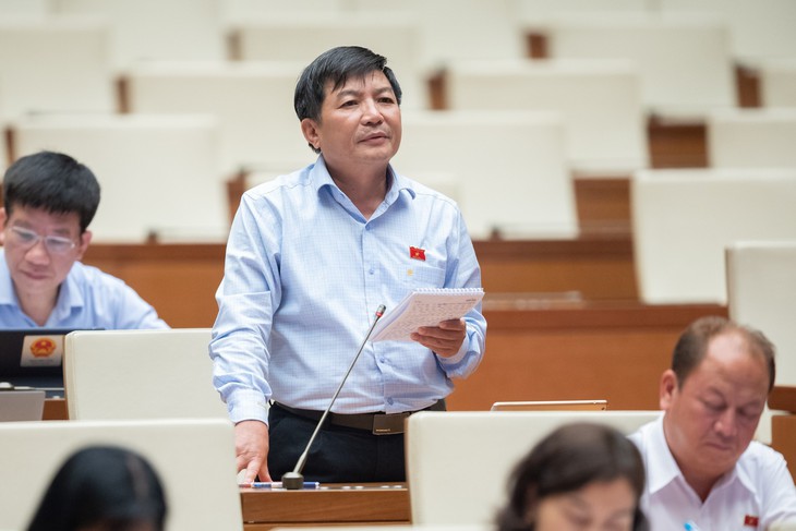 ĐBQH hiến kế chặn đứng tình trạng 'trồng rau 2 luống, nuôi lợn 2 chuồng' nhằm bảo vệ người tiêu dùng - Ảnh 3. ĐBQH hiến kế chặn đứng tình trạng 'trồng rau 2 luống, nuôi lợn 2 chuồng' nhằm bảo vệ người tiêu dùng - Ảnh 3.