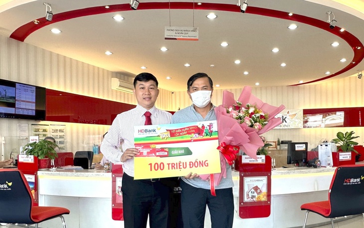 HDBank trao thưởng gần 2 tỷ đồng tận tay khách hàng gửi tiết kiệm - Ảnh 4.