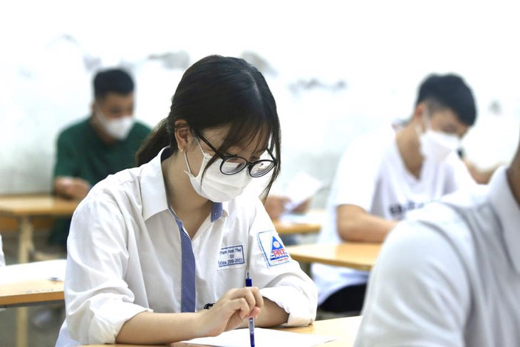 Bộ GD&ĐT chính thức công bố lịch thi tốt nghiệp THPT 2023 - Ảnh 1.