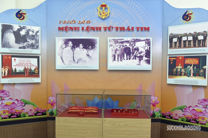 300 hiện vật, hình ảnh về bộ đội hóa học xuất hiện tại triển lãm "Mệnh lệnh từ trái tim" - Ảnh 1.