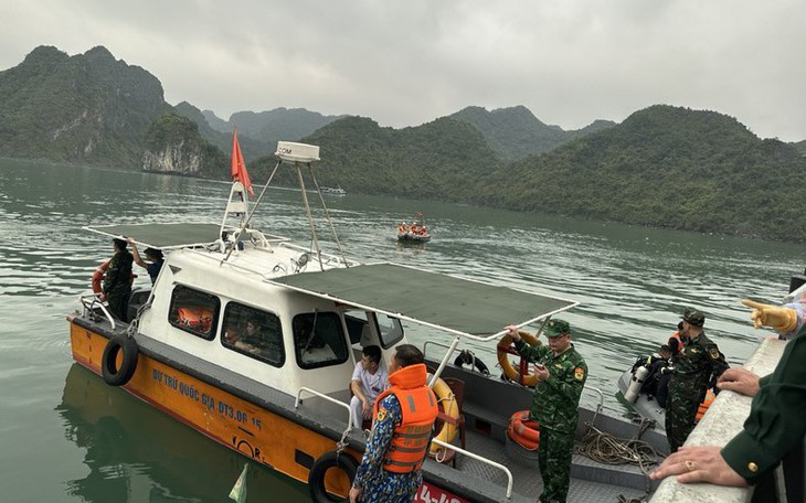 Vụ máy bay rơi khi thăm quan vịnh: Đưa thi thể nạn nhân đã tìm thấy về quê lo hậu sự