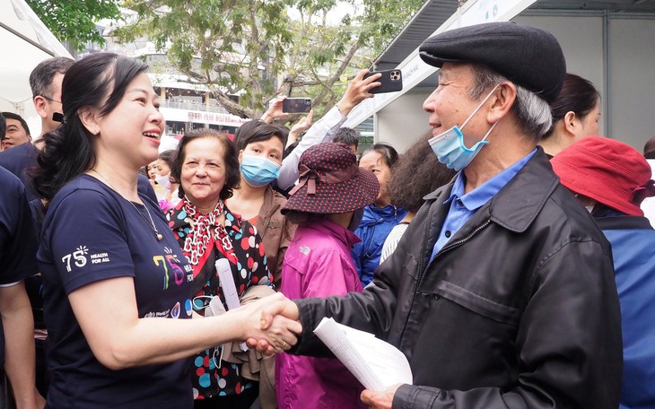 Bộ trưởng Đào Hồng Lan: Thực hành nâng cao sức khỏe, phòng chống bệnh tật để thay đổi cuộc sống 