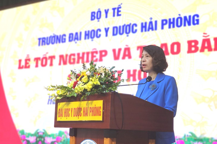Thứ trưởng Bộ Y tế - Ảnh 8. Thứ trưởng Bộ Y tế - Ảnh 8.