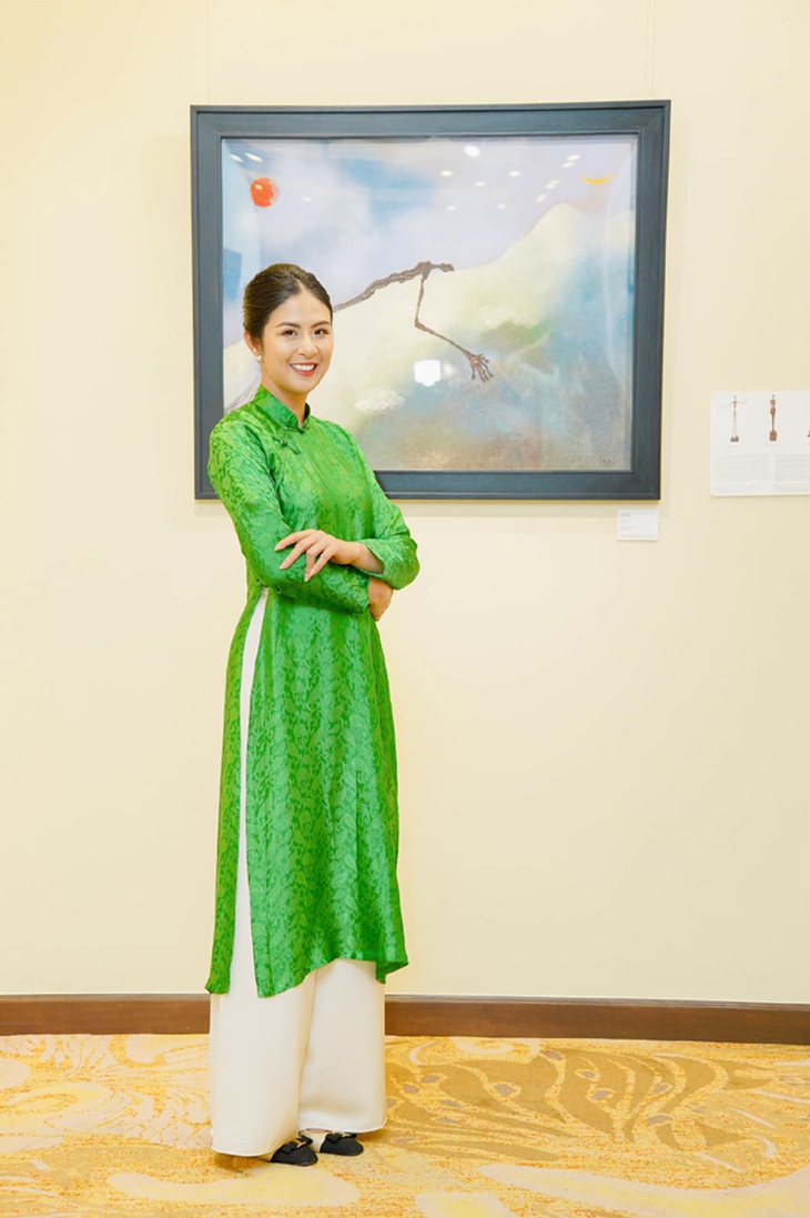 Thu nhập của Hoa hậu Ngọc Hân nhận được bao nhiêu sau 1 năm làm phó Tổng GĐ một công ty BĐS? - Ảnh 2. Thu nhập của Hoa hậu Ngọc Hân nhận được bao nhiêu sau 1 năm làm phó Tổng GĐ một công ty BĐS? - Ảnh 2.